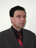 Herr Dr. Pazedera