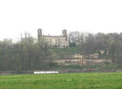Das Schloss Albrechtsburg an der Elbe in Dresden.