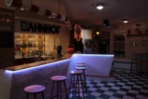 bar