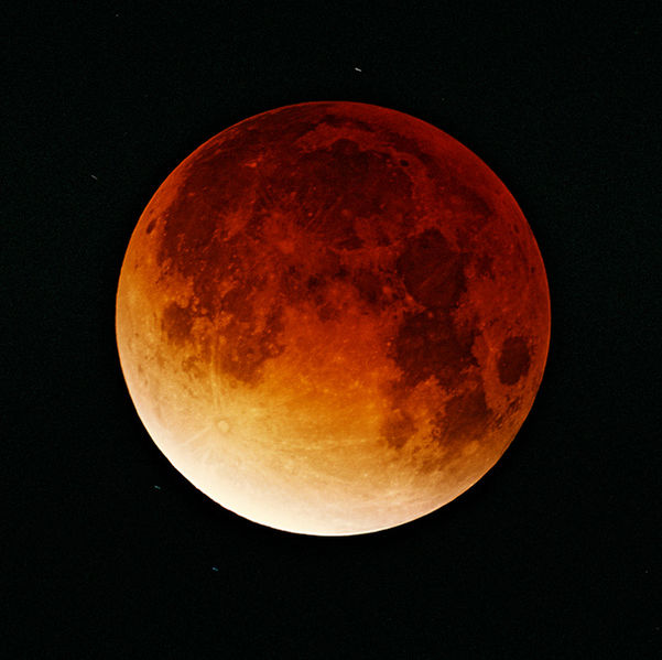 http://de.wikipedia.org/w/index.php?title=Datei:Lunar-eclipse-09-11-2003.jpeg&filetimestamp=20050526235021