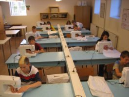 Nähmaschinenkabinett