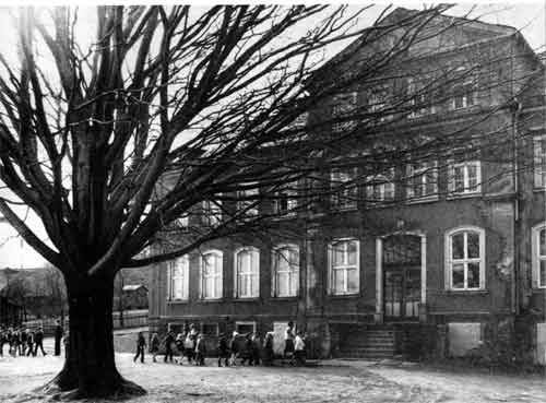 Historische Ansicht der Schule