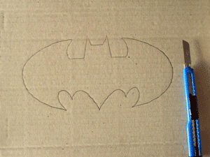 Übertragen der Idee mit Blaupapier auf die Pappe Teil 2